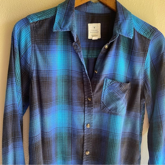 American Eagle Outfitters The Vintage Boyfriend Plaid Viscose Blend Shirt. Small - Picture 8 of 10